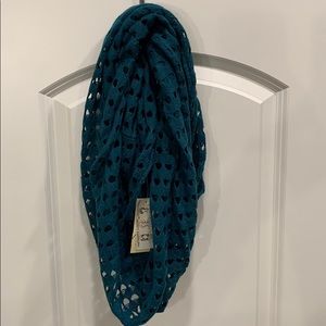 NWT Varsity Teal Infinity Loop Scarf
